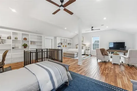 10 Mariner Pass Galveston TX 77554