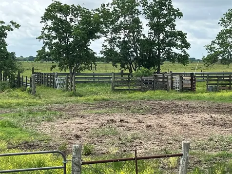 2627 Beasley West End Road Beasley TX 77417