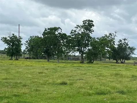 2627 Beasley West End Road Beasley TX 77417