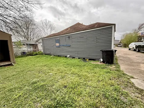 3053 Noble Street Houston TX 77026