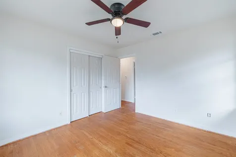 723 E Spreading Oak Drive Houston TX 77076