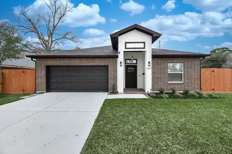 2139 Counter Point Drive Houston TX 77055