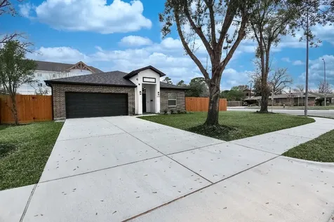 2139 Counter Point Drive Houston TX 77055