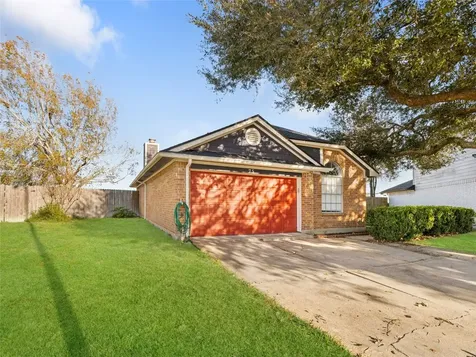 75 Avocado Court Lake Jackson TX 77566