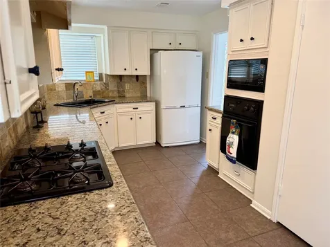 2306 Rushbrook Drive Missouri City TX 77489