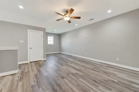 10905 Dauphine Street Willis TX 77318