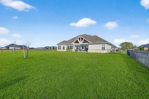 10905 Dauphine Street Willis TX 77318