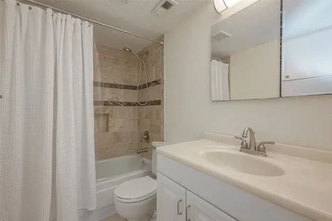 2350 Bering Drive 122 Houston TX 77057