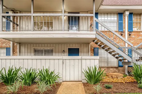 2350 Bering Drive 122 Houston TX 77057