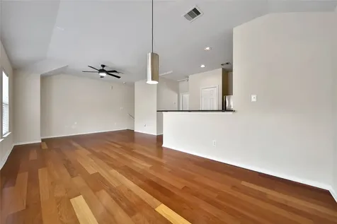 4408 Eigel Street Houston TX 77007