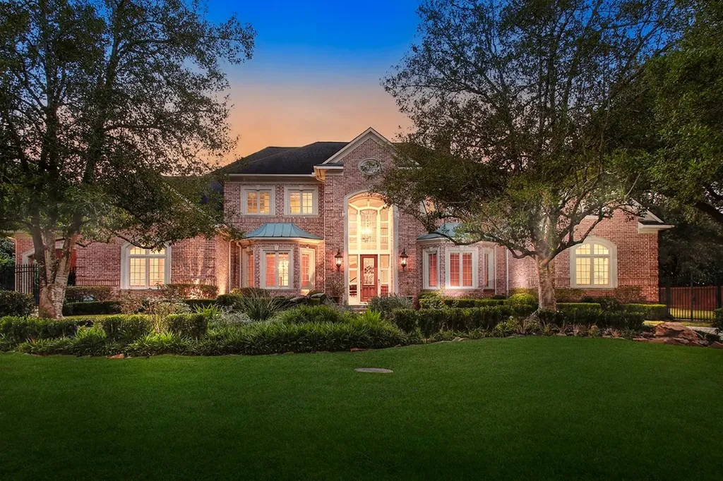 2 Wexford Court Houston TX 77024