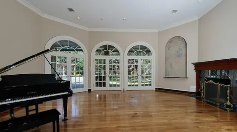 2 Wexford Court Houston TX 77024