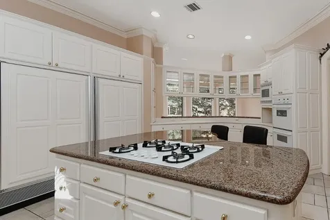 2 Wexford Court Houston TX 77024