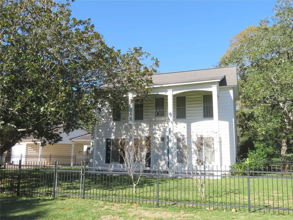 702 Erin Street El Campo TX 77437