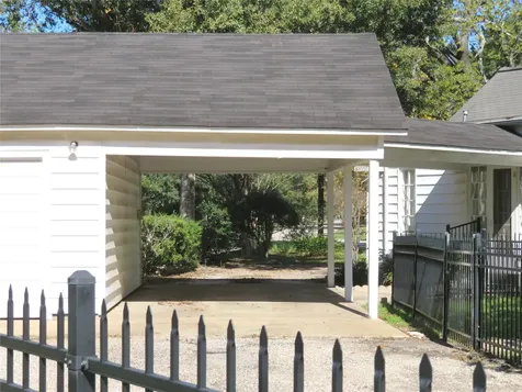 702 Erin Street El Campo TX 77437