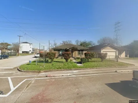 3818 Hardy Street Houston TX 77009