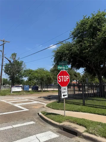3818 Hardy Street Houston TX 77009