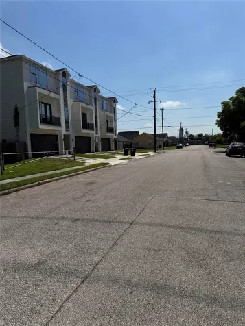 3818 Hardy Street Houston TX 77009