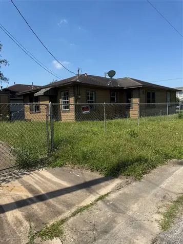 3818 Hardy Street Houston TX 77009
