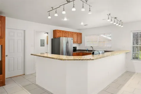 2206 Wimcrest Street Galveston TX 77551