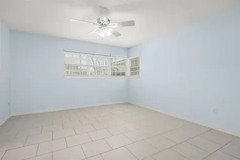 2206 Wimcrest Street Galveston TX 77551