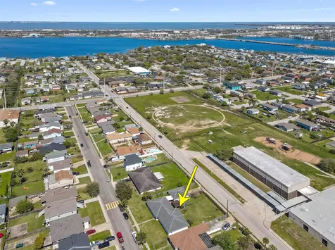 2206 Wimcrest Street Galveston TX 77551