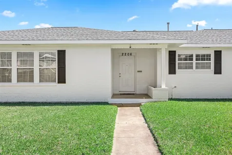 2206 Wimcrest Street Galveston TX 77551