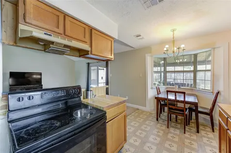 8610 Bluebonnet Street Highlands TX 77562