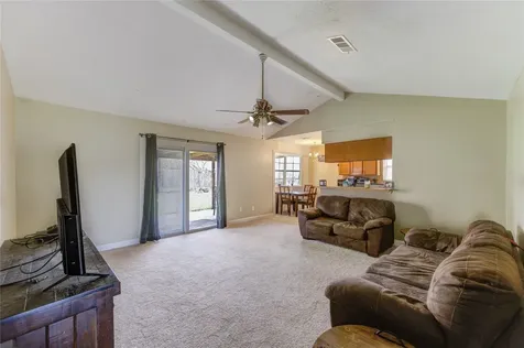 8610 Bluebonnet Street Highlands TX 77562