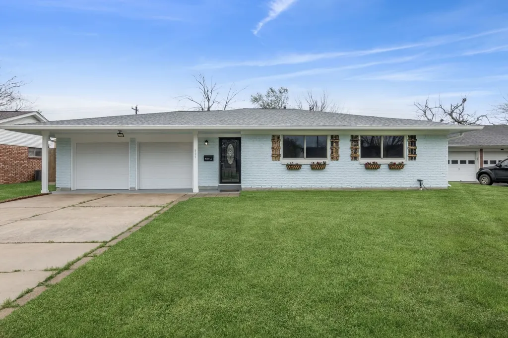 901 Luella Avenue Deer Park TX 77536