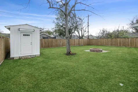 901 Luella Avenue Deer Park TX 77536