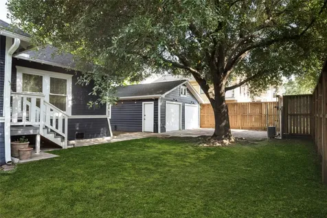 602 Aurora Street Houston TX 77008