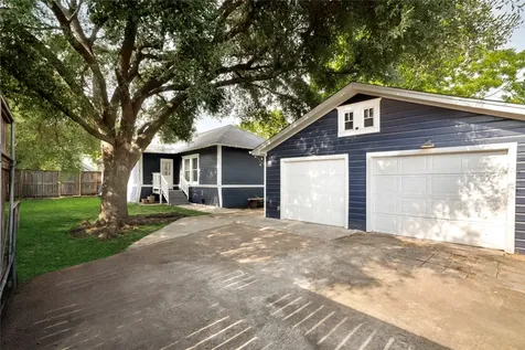 602 Aurora Street Houston TX 77008