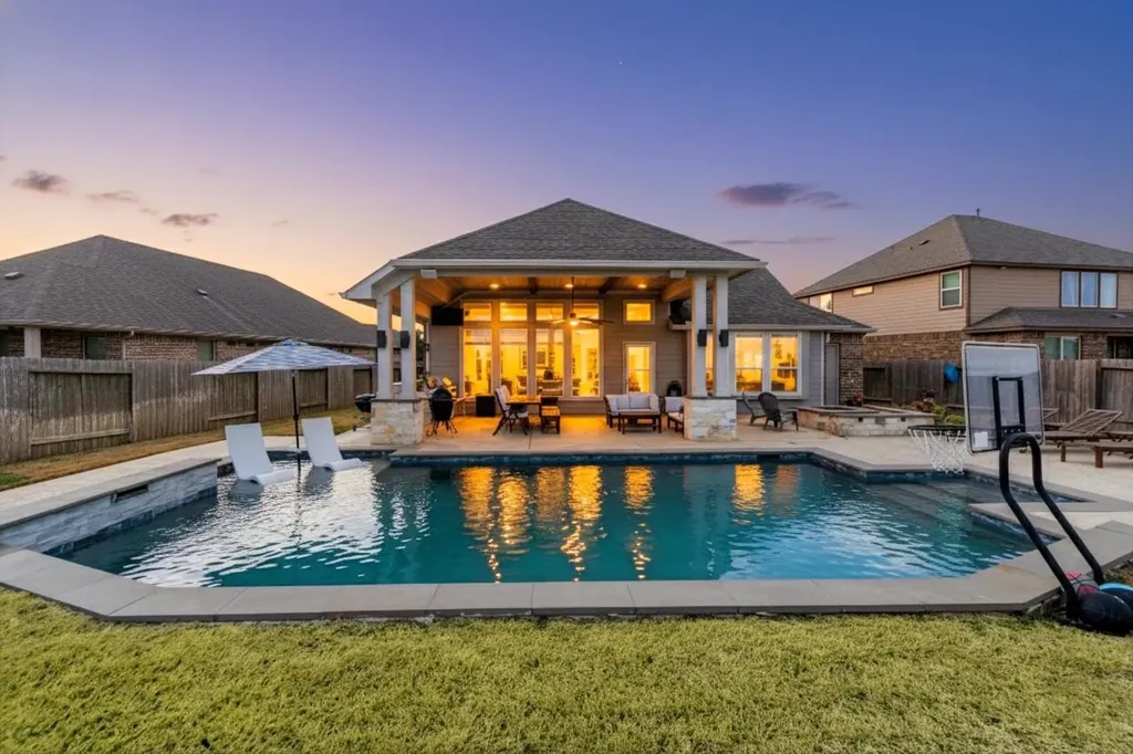 7418 Water Glen Lane Manvel TX 77578