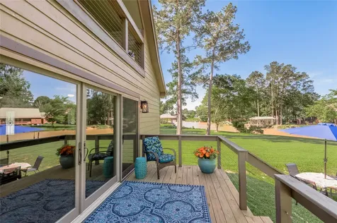 16 Wildwood Lake Drive Huntsville TX 77340