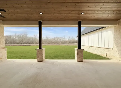 14098 Childress Ranch Drive Washington TX 77880