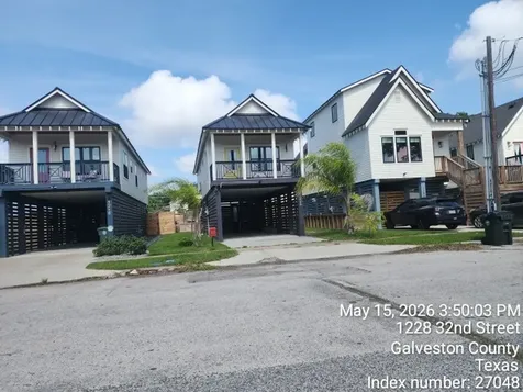 1220 32nd Street Galveston TX 77550