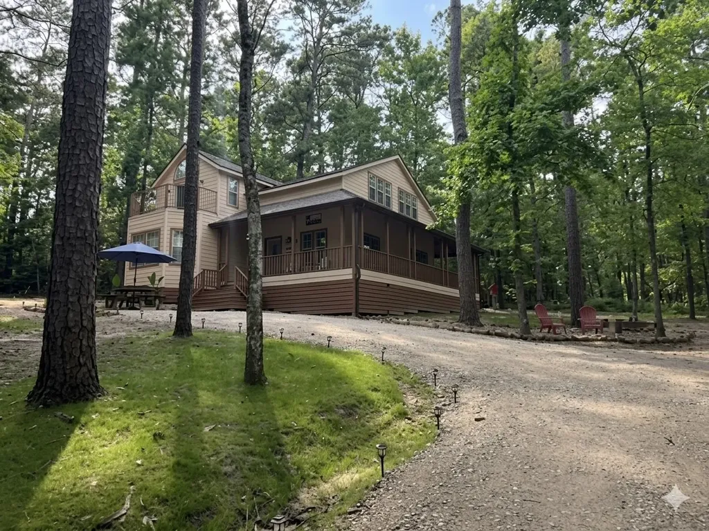 40 Dartmoor Court Coldspring TX 77331
