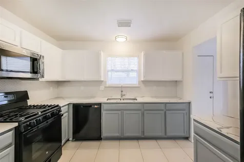 5450 Evergreen Canyon Road Houston TX 77066