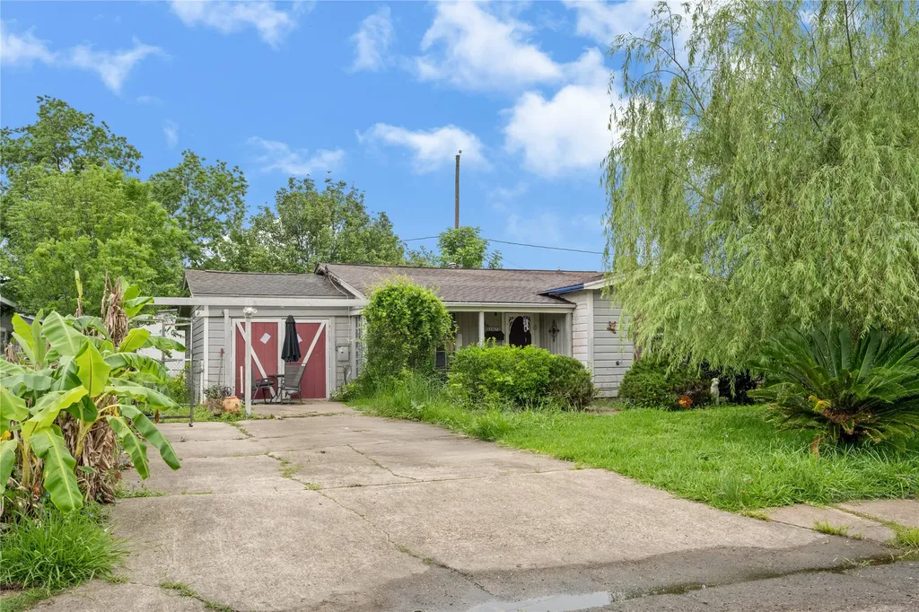 2107 Norman Street Pasadena TX 77506