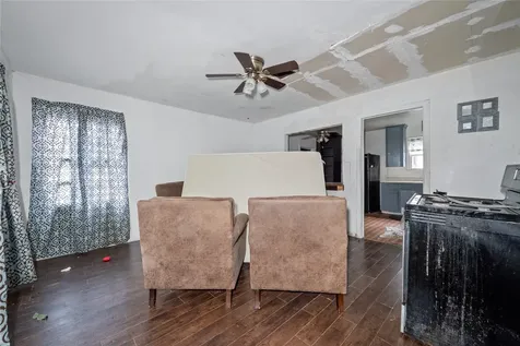 2107 Norman Street Pasadena TX 77506