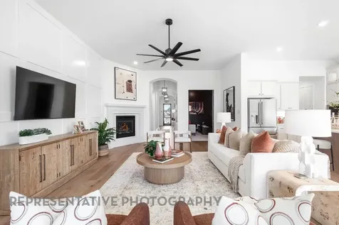 12115 Lake View Boulevard Mont Belvieu TX 77523
