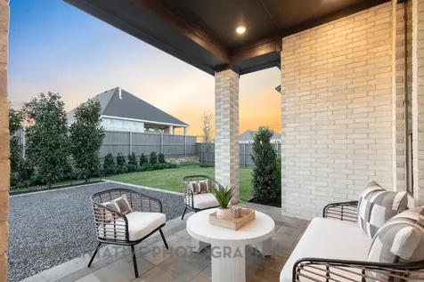 12115 Lake View Boulevard Mont Belvieu TX 77523
