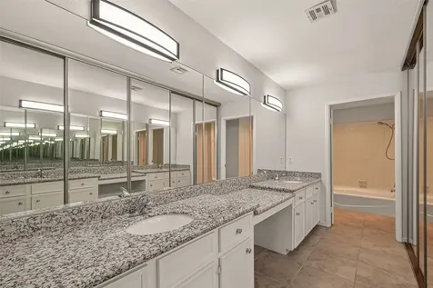 7655 S Braeswood Boulevard 47 Houston TX 77071