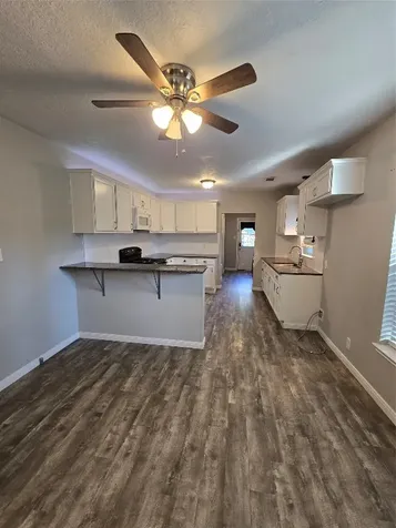 511 S Roosevelt Avenue Cleveland TX 77327