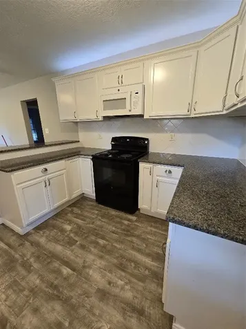 511 S Roosevelt Avenue Cleveland TX 77327