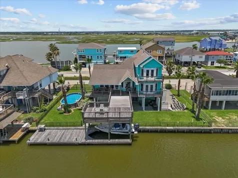 45 Dolphin Street Bayou Vista TX 77563