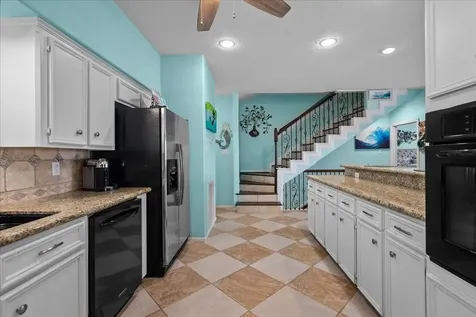 45 Dolphin Street Bayou Vista TX 77563