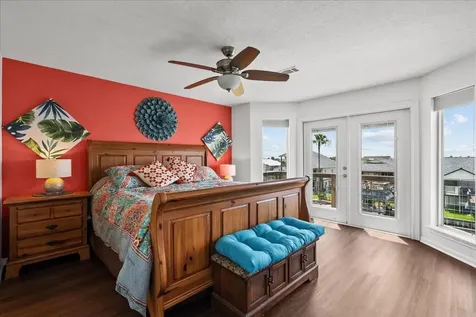 45 Dolphin Street Bayou Vista TX 77563