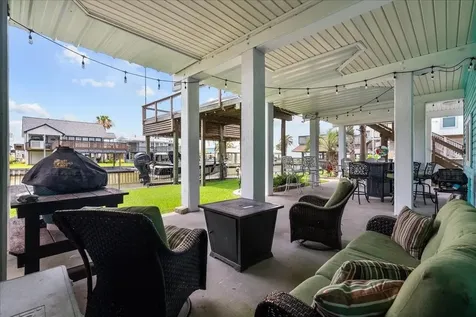 45 Dolphin Street Bayou Vista TX 77563